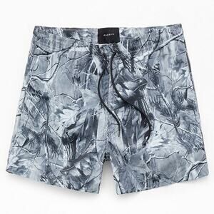 PacSun Grey Camo Swim Trunks Men’s Medium 4.5” Inseam 15” Outseam NEW